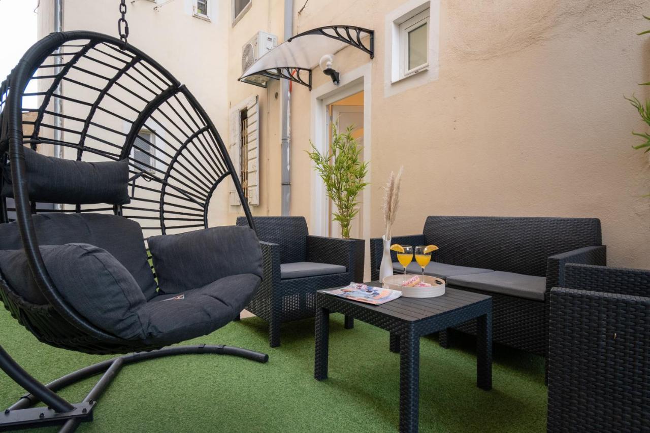 Appartement Palace Kolovare *